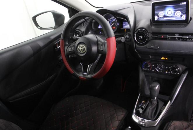 Toyota Yaris XP150 Рестайлинг с пробегом 2017 года, цена 1 100 000 рублей, 163784 км, хэтчбек, Автокод Объявления