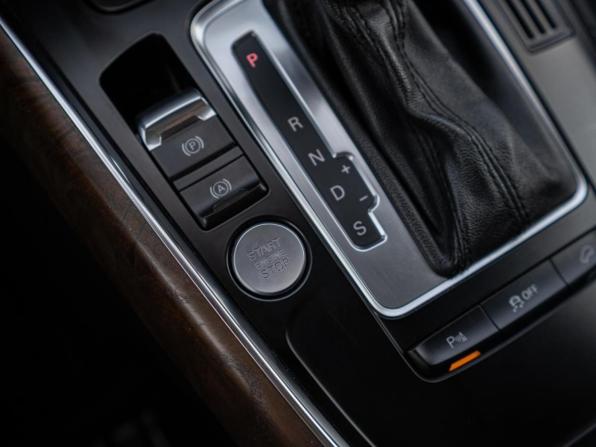 Audi Q5 I (8R) с пробегом 2012 года, цена 1 949 000 рублей, 97554 км, внедорожник, Автокод Объявления