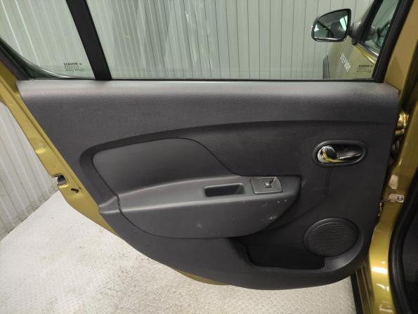 Renault Sandero II с пробегом 2016 года, цена 999 000 рублей, 85233 км, хэтчбек, Автокод Объявления