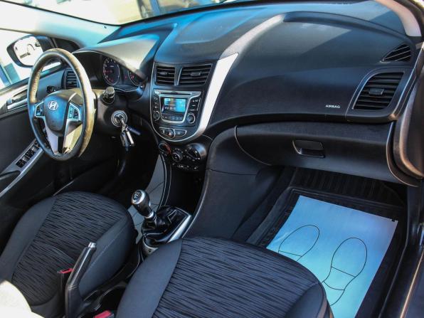 Hyundai Solaris I Рестайлинг с пробегом 2014 года, цена 646 500 рублей, 276000 км, седан, Автокод Объявления