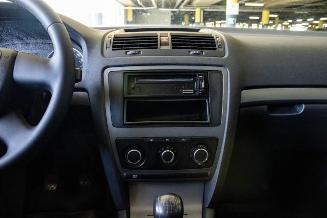 Skoda Octavia II (A5) Рестайлинг с пробегом 2011 года, цена 850 000 рублей, 184338 км, лифтбек, Автокод Объявления