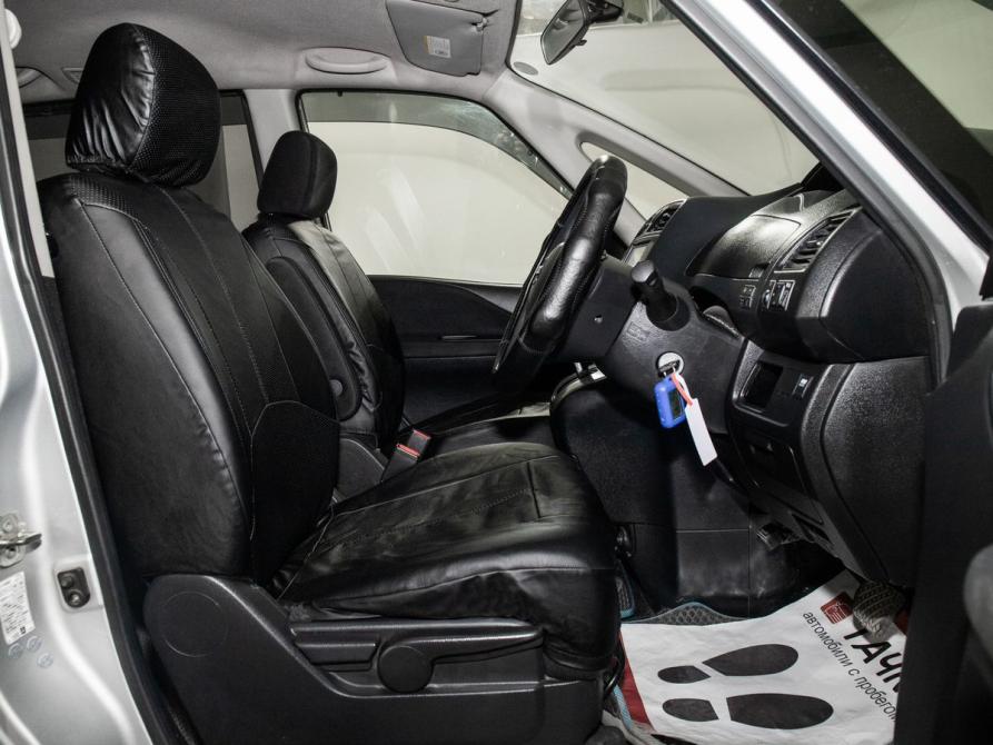 Nissan Serena IV (C26) Иркутск  - изображение 5
