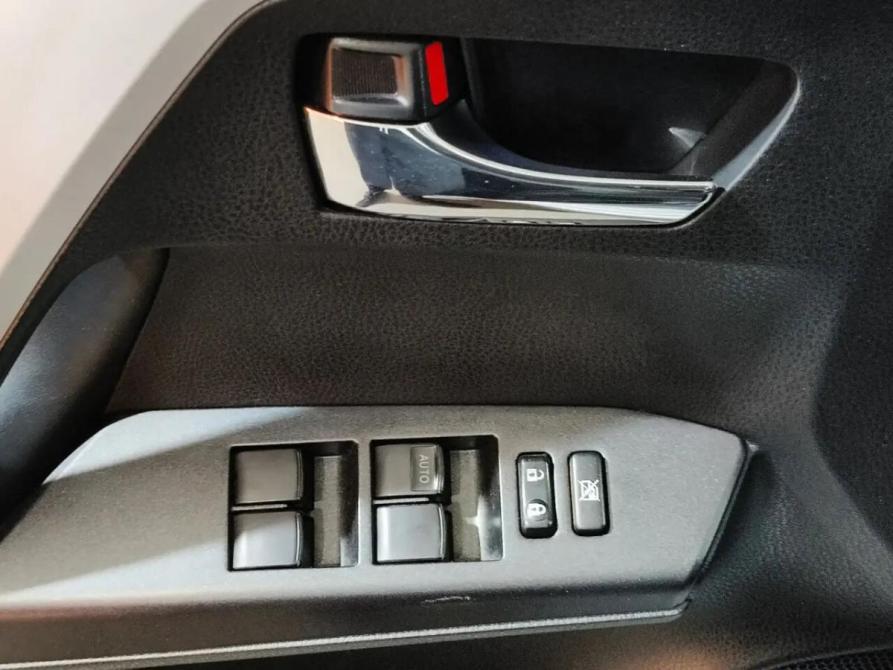Toyota RAV4 IV (XA40) Рестайлинг Уфа  - изображение 18