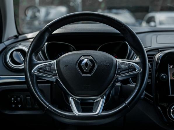 Renault Kaptur I Рестайлинг с пробегом 2021 года, цена 1 570 000 рублей, 56793 км, внедорожник, Автокод Объявления