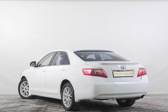 Toyota Camry VI (XV40) Рестайлинг с пробегом 2011 года, цена 1 099 000 рублей, 161000 км, седан, Автокод Объявления
