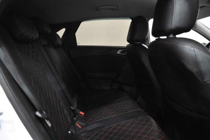 Kia Ceed III с пробегом 2019 года, цена 1 599 000 рублей, 142157 км, хэтчбек, Автокод Объявления