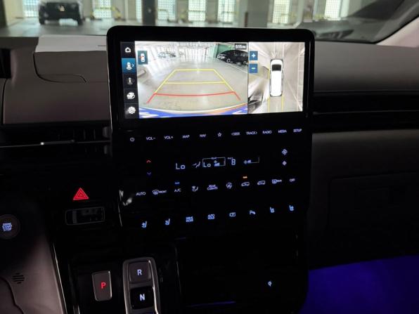 Hyundai Staria I с пробегом 2025 года, цена 9 490 000 рублей, 8000 км, минивэн, Автокод Объявления