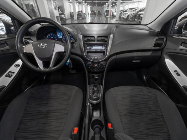Hyundai Solaris I Рестайлинг с пробегом 2014 года, цена 610 000 рублей, 393245 км, седан, Автокод Объявления