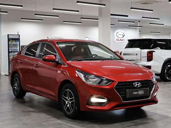 Hyundai Solaris II с пробегом 2017 года, цена 1 298 500 рублей, 107367 км, седан, Автокод Объявления