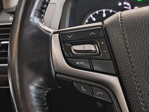 Toyota Land Cruiser Prado 150 Series Рестайлинг 2 с пробегом 2019 года, цена 5 255 000 рублей, 120799 км, внедорожник, Автокод Объявления