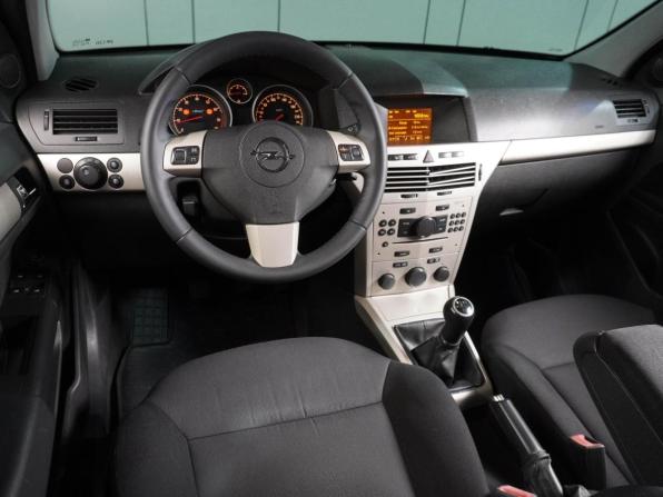 Opel Astra H Рестайлинг с пробегом 2008 года, цена 579 000 рублей, 227288 км, седан, Автокод Объявления