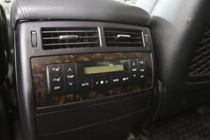 Toyota Land Cruiser 200 Series Рестайлинг 1 с пробегом 2015 года, цена 4 099 990 рублей, 254192 км, внедорожник, Автокод Объявления