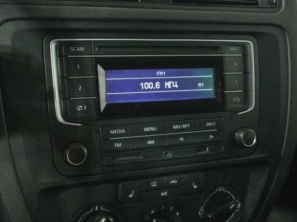 Volkswagen Jetta VI Рестайлинг с пробегом 2015 года, цена 1 075 000 рублей, 139085 км, седан, Автокод Объявления