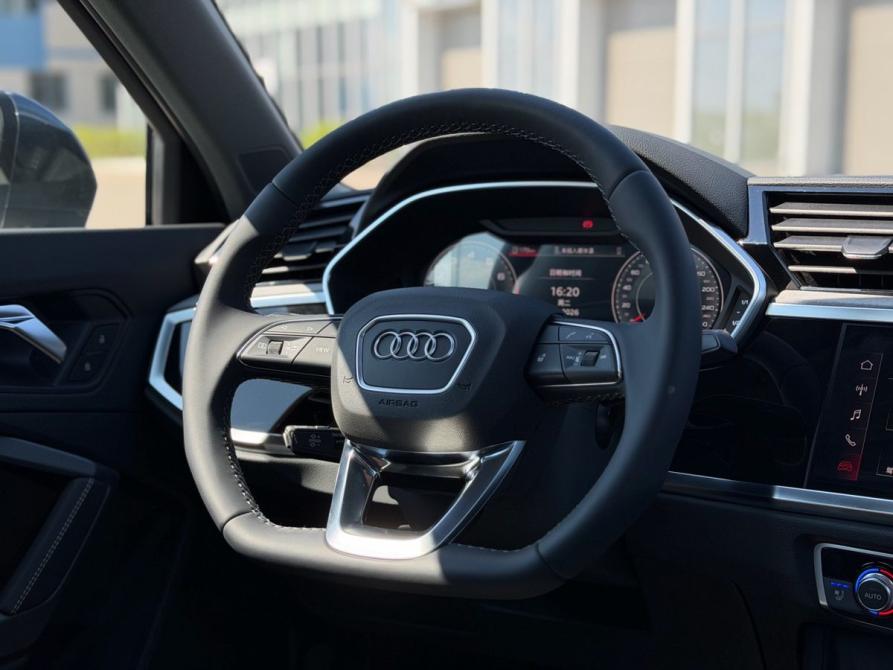 Audi Q3 II (F3) Казань  - изображение 21