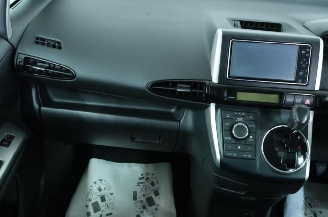 Toyota Wish II с пробегом 2009 года, цена 1 359 000 рублей, 152000 км, минивэн, Автокод Объявления