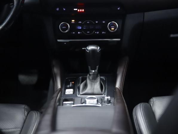 Mazda 6 III (GJ) Рестайлинг с пробегом 2016 года, цена 1 790 000 рублей, 168591 км, седан, Автокод Объявления
