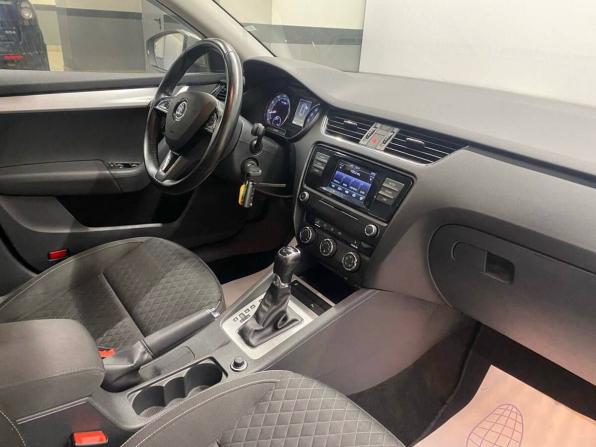 Skoda Octavia III (A7) с пробегом 2016 года, цена 1 390 000 рублей, 162000 км, лифтбек, Автокод Объявления