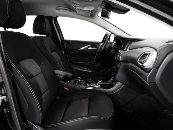Infiniti Q30 с пробегом 2017 года, цена 1 649 509 рублей, 163395 км, хэтчбек, Автокод Объявления