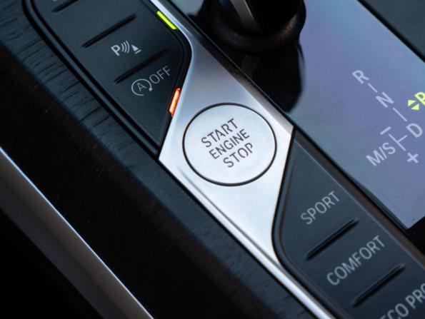 BMW 3 серии VII (G2x) с пробегом 2019 года, цена 3 650 000 рублей, 94870 км, седан, Автокод Объявления