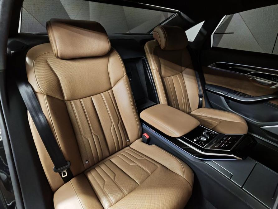 Audi A8 IV (D5) Москва  - изображение 17