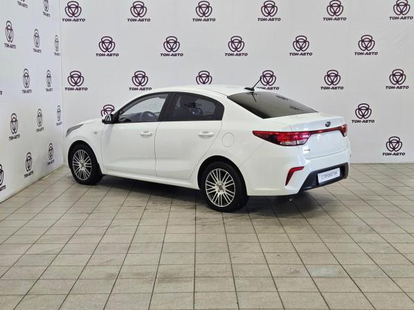 Kia Rio IV с пробегом 2019 года, цена 1 304 000 рублей, 129737 км, седан, Автокод Объявления