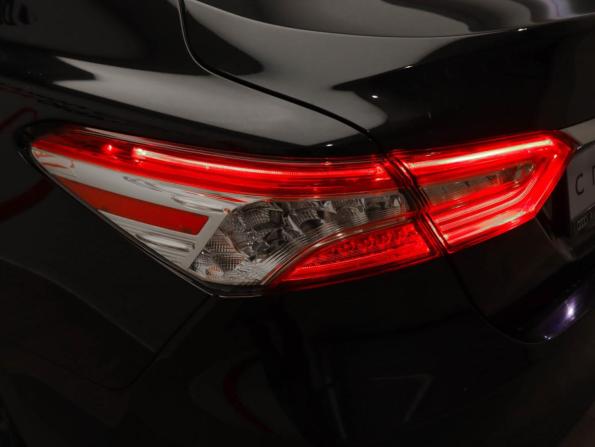 Toyota Camry VIII (XV70) Рестайлинг с пробегом 2023 года, цена 3 049 000 рублей, 56935 км, седан, Автокод Объявления