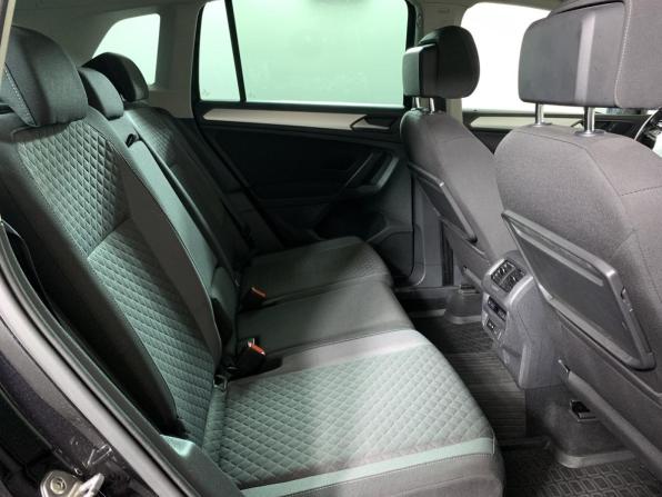 Volkswagen Tiguan II с пробегом 2018 года, цена 1 790 000 рублей, 218072 км, внедорожник, Автокод Объявления