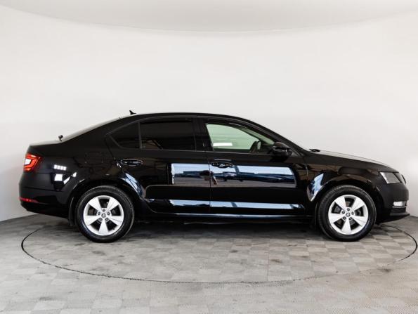 Skoda Octavia III (A7) Рестайлинг с пробегом 2019 года, цена 1 599 000 рублей, 159035 км, лифтбек, Автокод Объявления