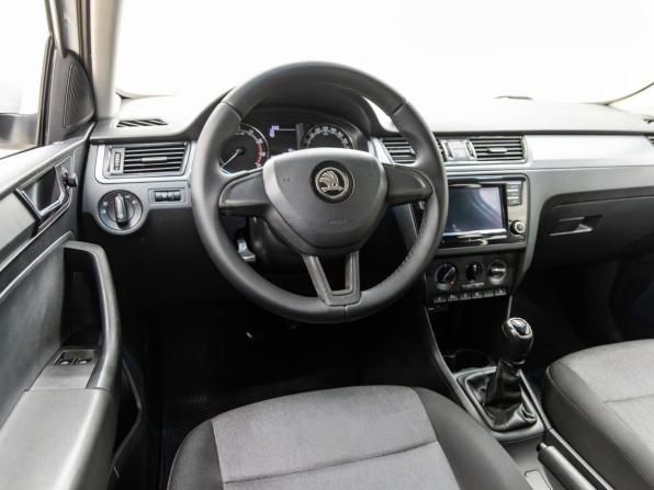 Skoda Rapid I Рестайлинг с пробегом 2018 года, цена 1 088 000 рублей, 172110 км, лифтбек, Автокод Объявления
