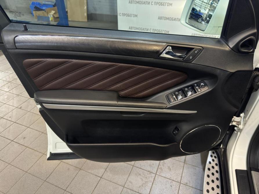 Mercedes-Benz GL-Класс I (X164) Рестайлинг Санкт-Петербург  - изображение 13