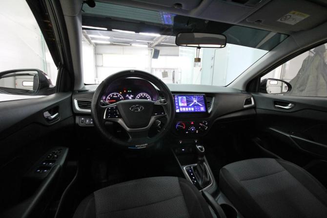 Hyundai Solaris II Рестайлинг с пробегом 2022 года, цена 1 600 000 рублей, 78757 км, седан, Автокод Объявления