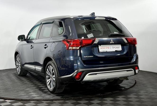 Mitsubishi Outlander III Рестайлинг 3 с пробегом 2021 года, цена 2 295 000 рублей, 82161 км, внедорожник, Автокод Объявления