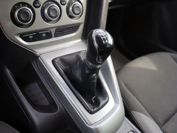 Ford Focus III с пробегом 2012 года, цена 670 000 рублей, 270071 км, хэтчбек, Автокод Объявления