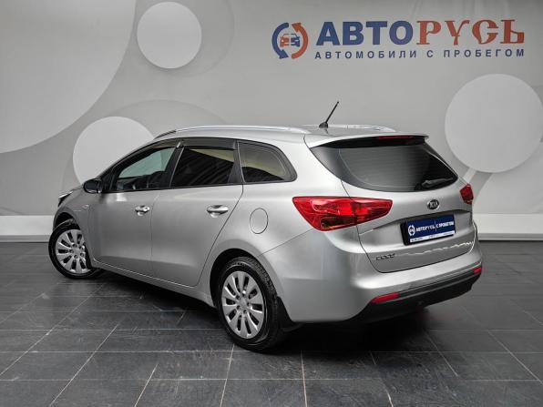 Kia Ceed II с пробегом 2014 года, цена 855 000 рублей, 198000 км, универсал, Автокод Объявления