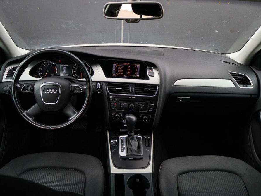 Audi A4 IV (B8) Москва  - изображение 10