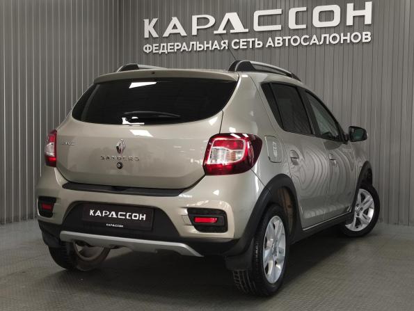 Renault Sandero II с пробегом 2016 года, цена 950 000 рублей, 110053 км, хэтчбек, Автокод Объявления