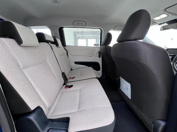 Toyota Sienta II с пробегом 2018 года, цена 1 415 000 рублей, 142210 км, минивэн, Автокод Объявления