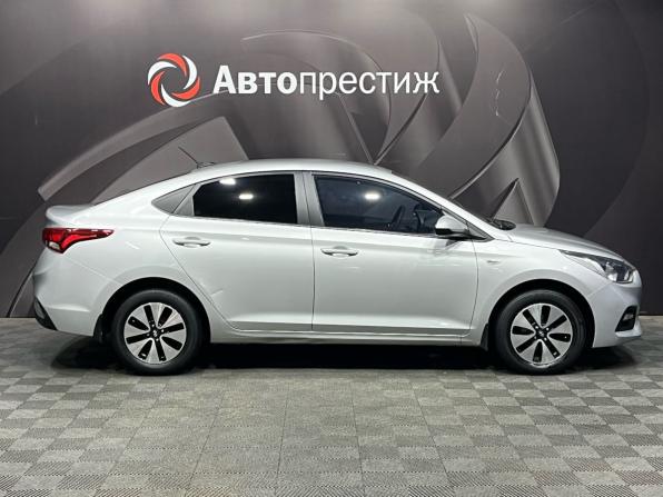 Hyundai Solaris II с пробегом 2018 года, цена 1 150 000 рублей, 151505 км, седан, Автокод Объявления