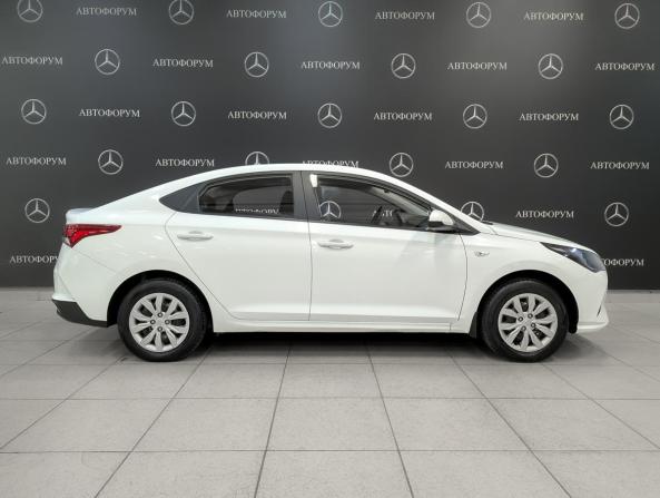 Hyundai Solaris II Рестайлинг с пробегом 2021 года, цена 1 190 000 рублей, 185886 км, седан, Автокод Объявления