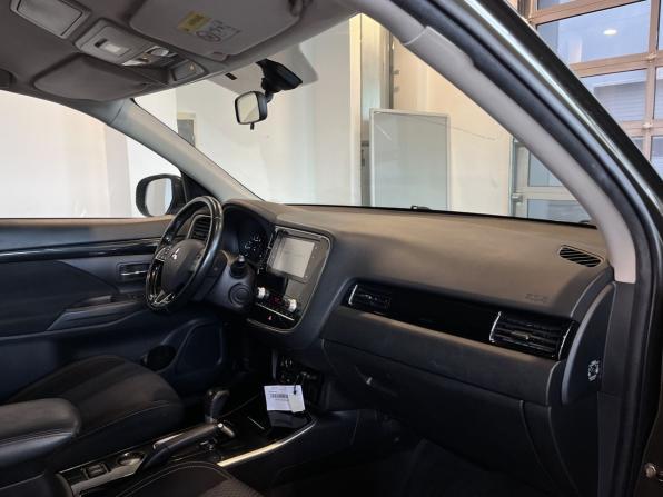 Mitsubishi Outlander III Рестайлинг 3 с пробегом 2020 года, цена 2 050 000 рублей, 167000 км, внедорожник, Автокод Объявления