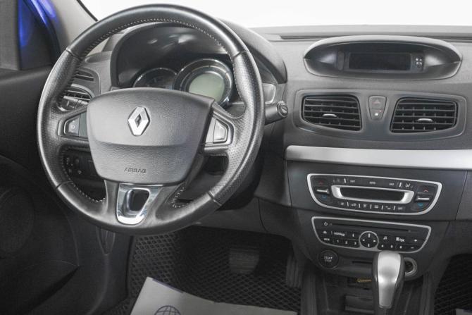Renault Fluence I с пробегом 2012 года, цена 689 000 рублей, 185200 км, седан, Автокод Объявления