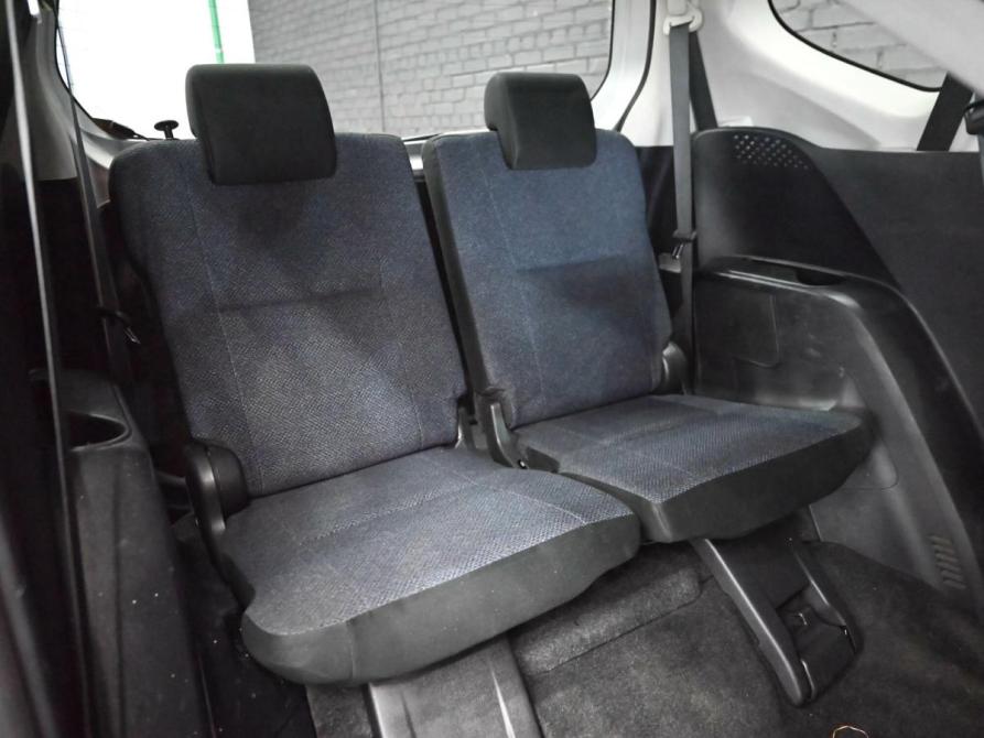 Toyota Sienta II Екатеринбург  - изображение 12
