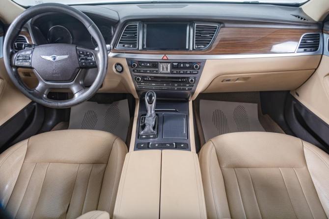Hyundai Genesis II с пробегом 2015 года, цена 1 929 000 рублей, 230000 км, седан, Автокод Объявления