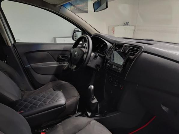Renault Logan II с пробегом 2016 года, цена 548 000 рублей, 187701 км, седан, Автокод Объявления