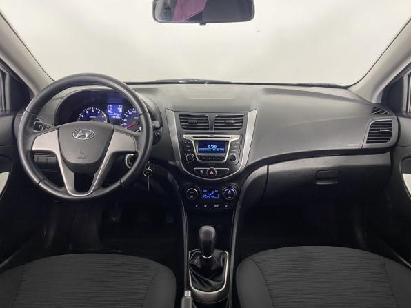 Hyundai Solaris I Рестайлинг с пробегом 2016 года, цена 869 000 рублей, 174149 км, седан, Автокод Объявления