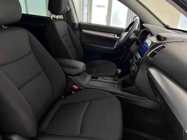 Kia Sorento II Рестайлинг с пробегом 2015 года, цена 1 729 000 рублей, 165760 км, внедорожник, Автокод Объявления