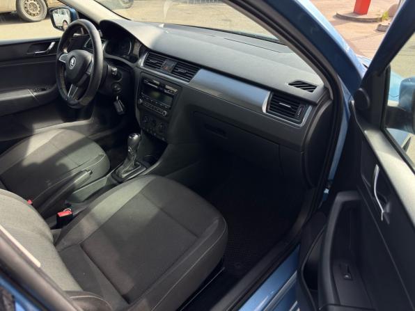 Skoda Rapid I с пробегом 2014 года, цена 719 000 рублей, 235541 км, лифтбек, Автокод Объявления