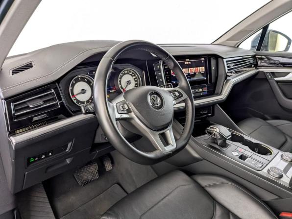 Volkswagen Touareg III с пробегом 2019 года, цена 3 690 000 рублей, 234306 км, внедорожник, Автокод Объявления