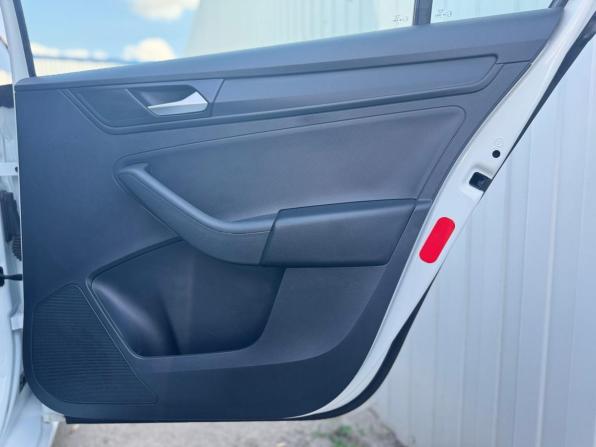 Volkswagen Polo VI с пробегом 2022 года, цена 1 550 000 рублей, 110000 км, лифтбек, Автокод Объявления