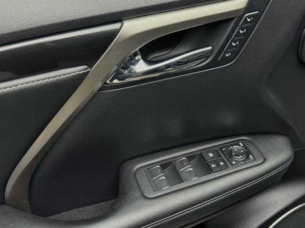 Lexus RX IV Рестайлинг с пробегом 2021 года, цена 6 459 000 рублей, 60306 км, внедорожник, Автокод Объявления
